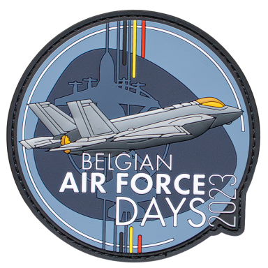 Abzeichen der Belgischen Luftstreitkräfte, zeigt ein Flugzeug und das Jahr 2023.