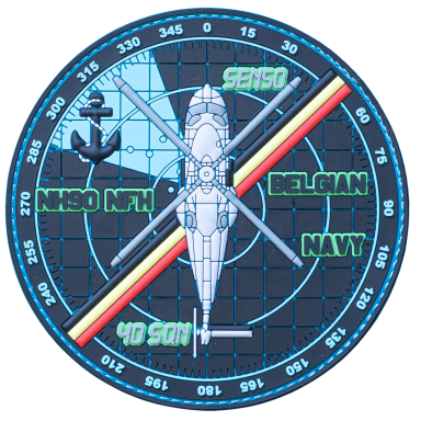 Rundes Emblem mit einem Schiff, Anker und den Farben der belgischen Flagge.