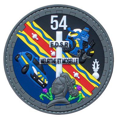 Wappen mit Autos, einer Kreuze und symbolischen Elementen aus Melun und Moselle.