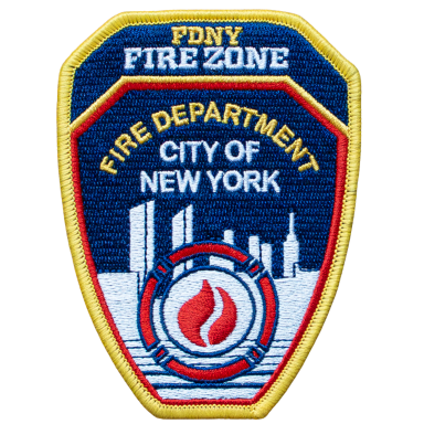 Abzeichen der Feuerwehr New York, FDNY, mit Stadtansicht und Flammensymbol.